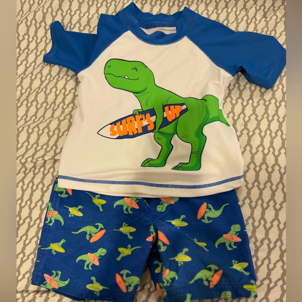 Dinosaur toddler swim set!